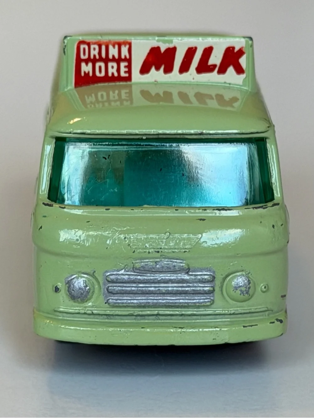 V Vintage Matchbox No. 21 Commer Bottle Float Drink More Milk Lesney England